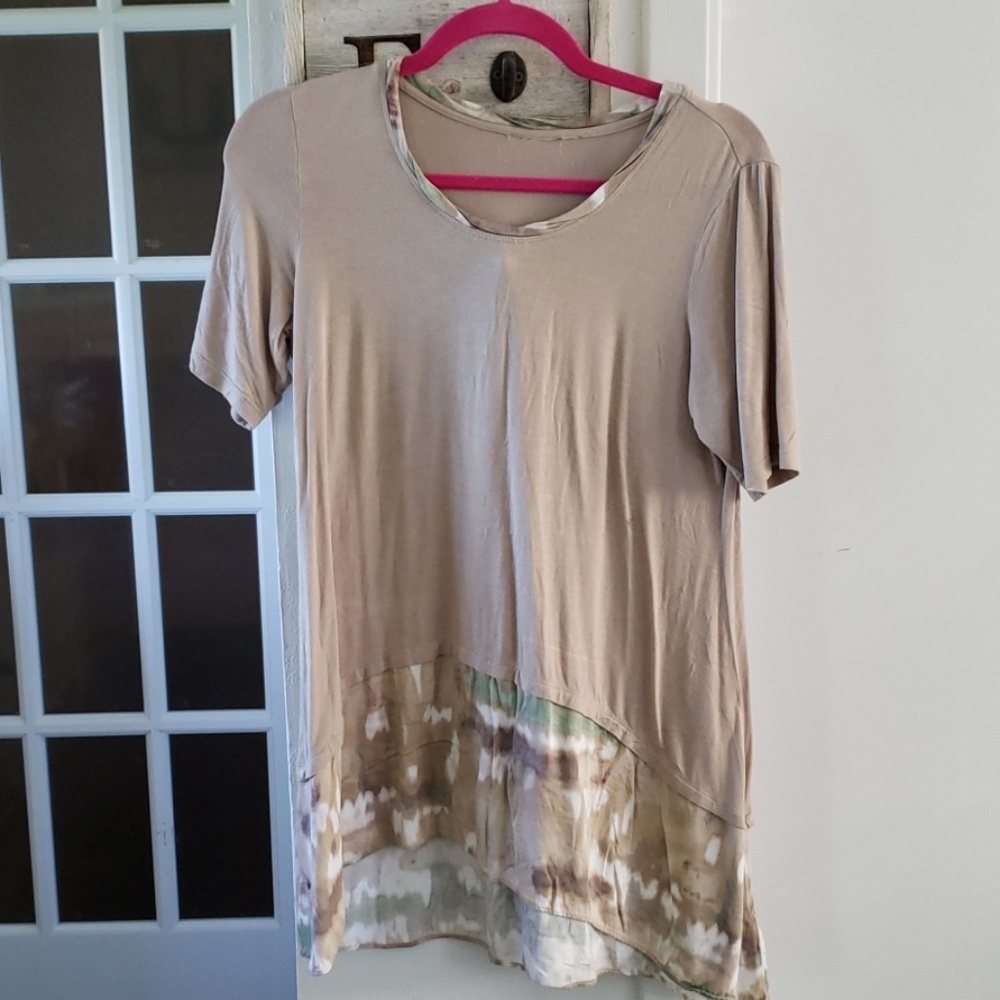 Logo blouse